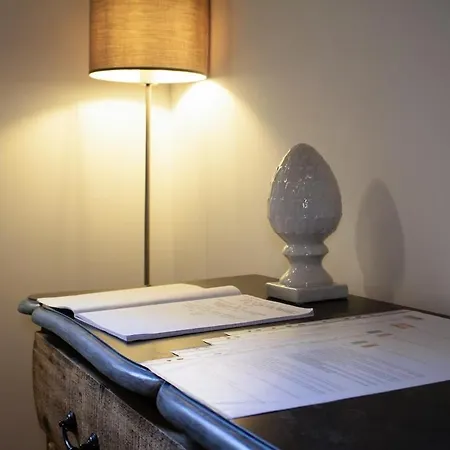 Regina Cappellari - Elegante Dimora Nel Cuore Di Appartamento