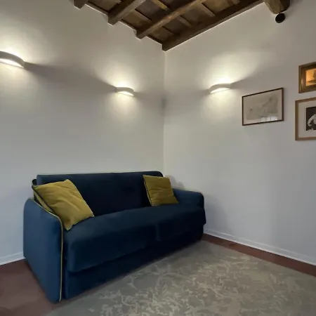 Regina Cappellari - Elegante Dimora Nel Cuore Di Appartamento Roma