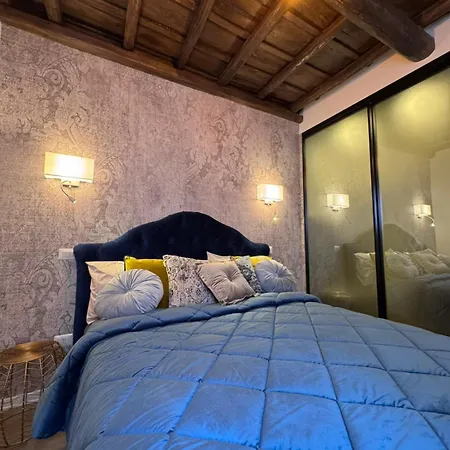 Regina Cappellari - Elegante Dimora Nel Cuore Di